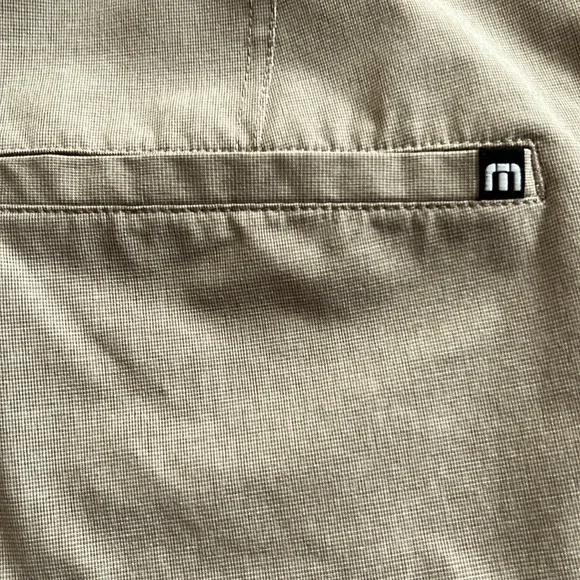 Travis Mathew Golf Shorts - Picture 8 of 8